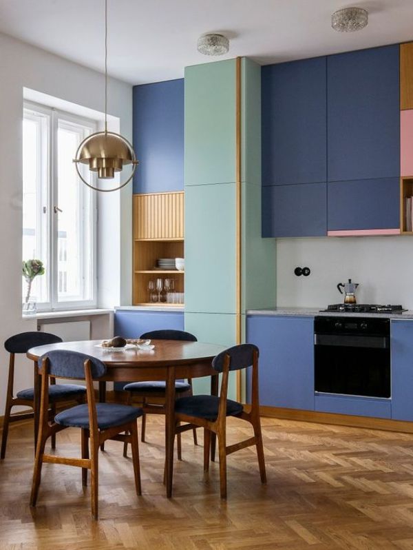 cocina integrada de colores