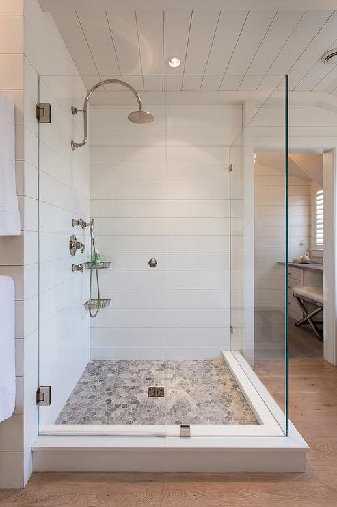 Diseño de azulejos de ducha de panel